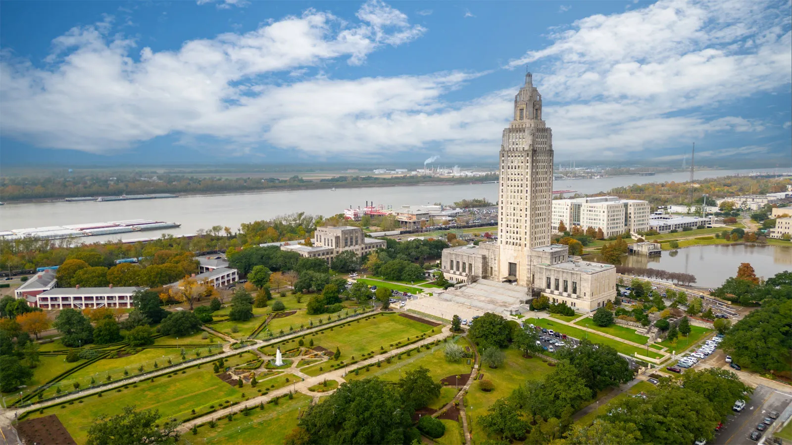 Louisiana State Capitol and the Mississippi River in Baton Rouge
